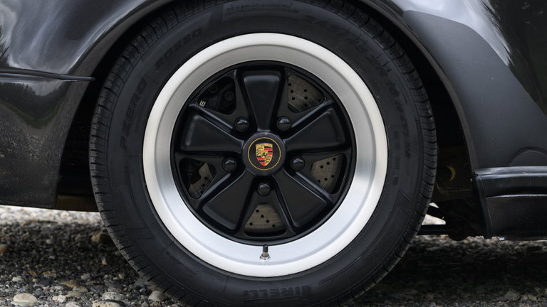 Porsche 911 Turbo 3.3