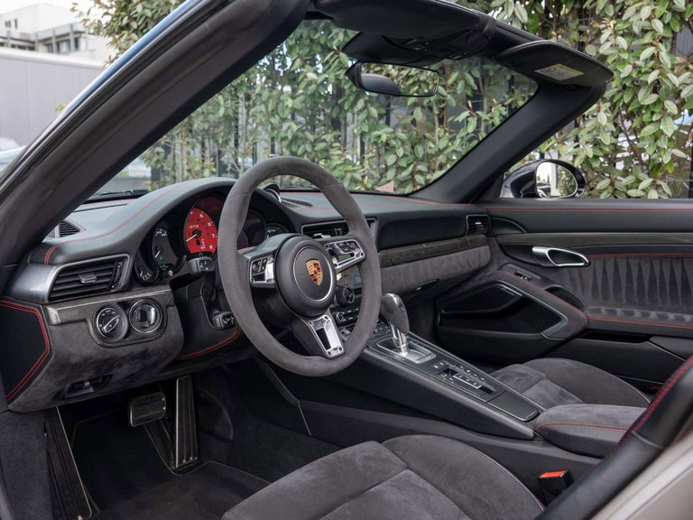 Porsche 991.2 Carrera 4 GTS