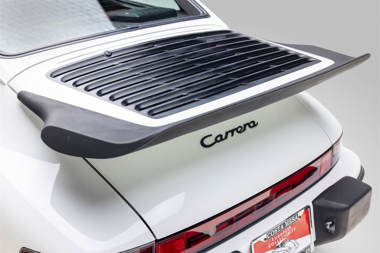 Porsche 911 Carrera 3.2 (US)
