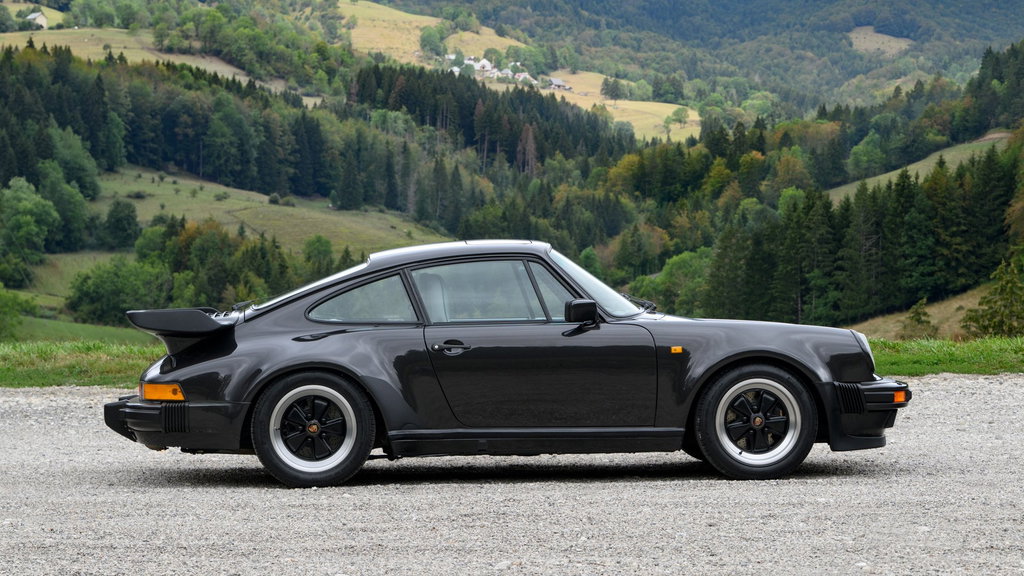 Porsche 911 Turbo 3.3