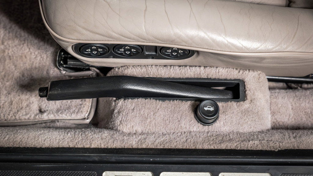Porsche 928 S4