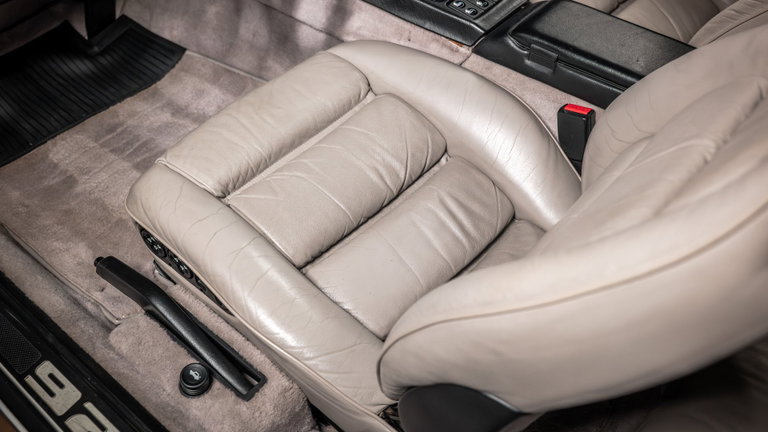 Porsche 928 S4