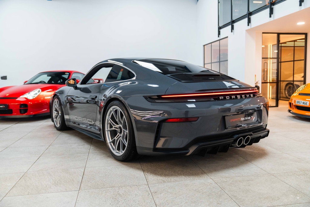 Porsche 992.2 GT3 Touring
