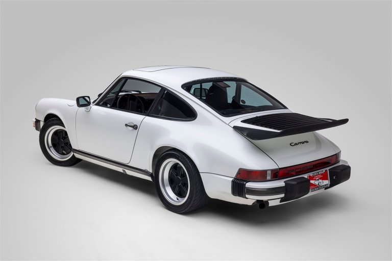 Porsche 911 Carrera 3.2 (US)