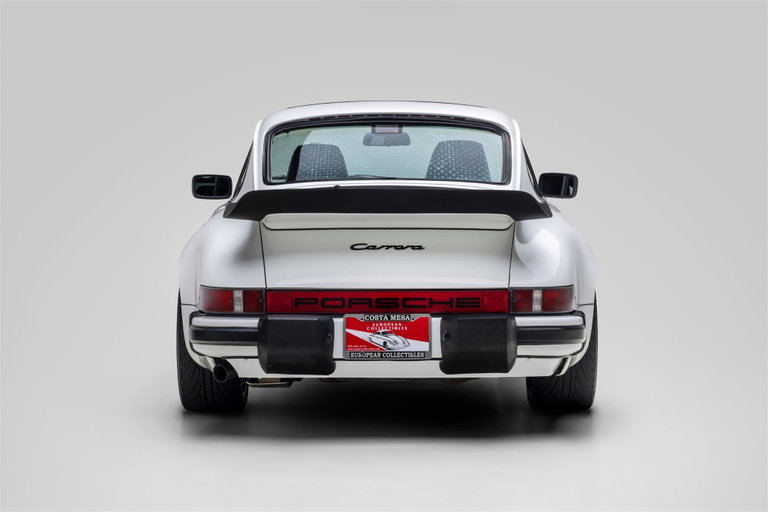 Porsche 911 Carrera 3.2 (US)