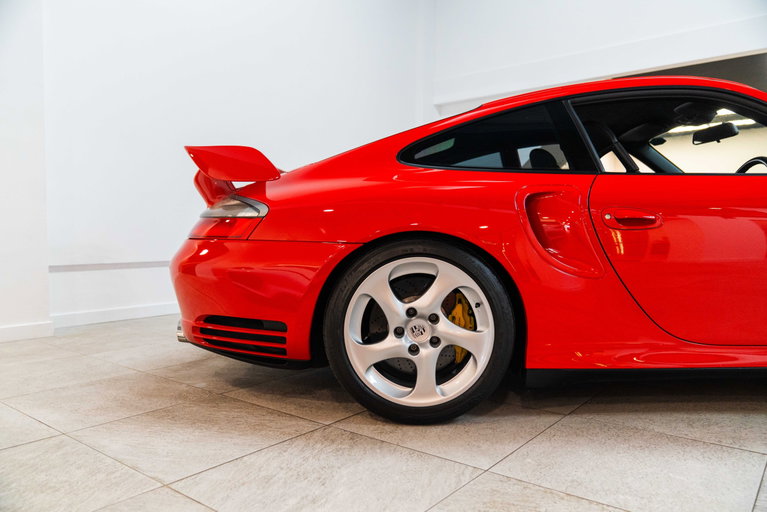 Porsche 996 GT2