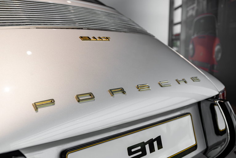 Porsche 911 T