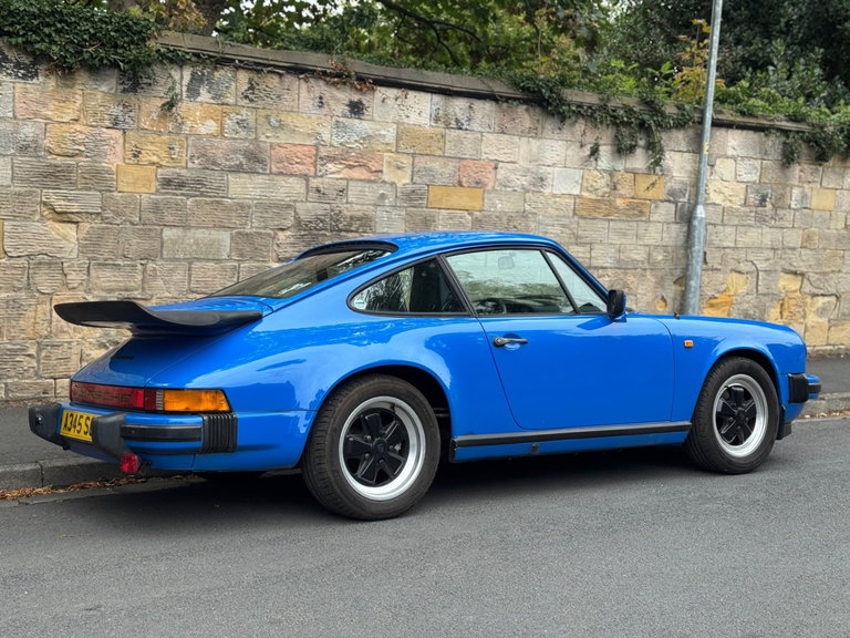 Porsche 911 Carrera 3.2