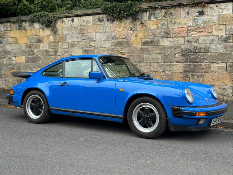 Porsche 911 Carrera 3.2