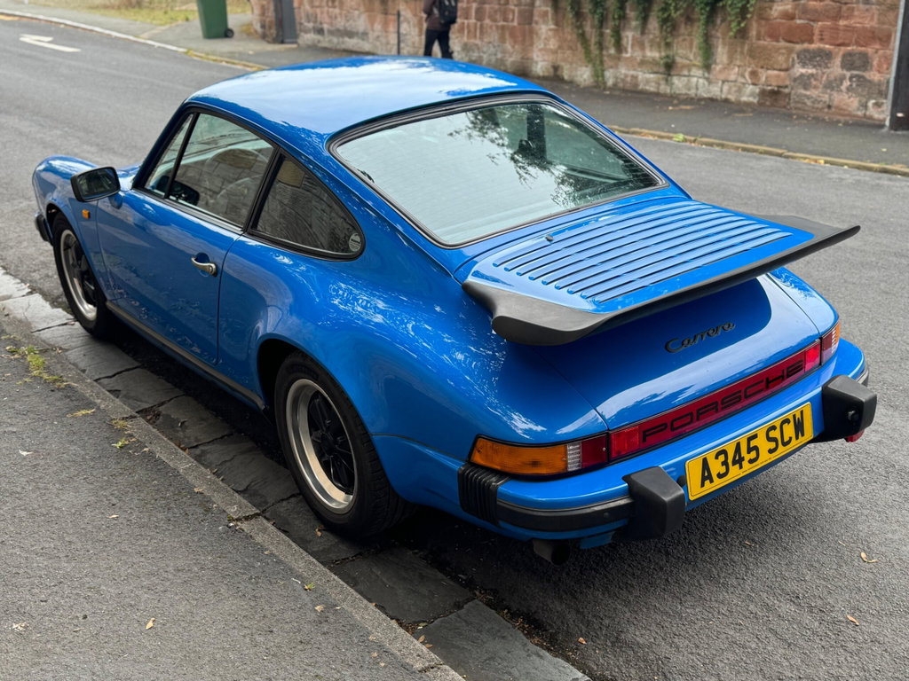 Porsche 911 Carrera 3.2