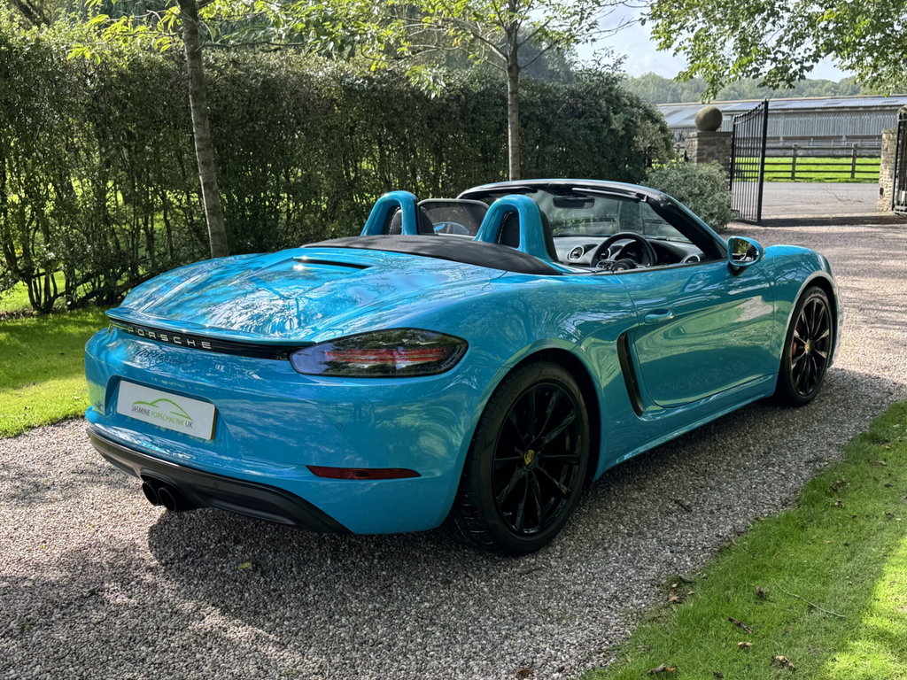 Porsche 718 Boxster S
