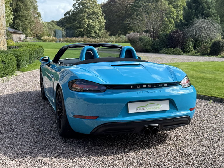 Porsche 718 Boxster S