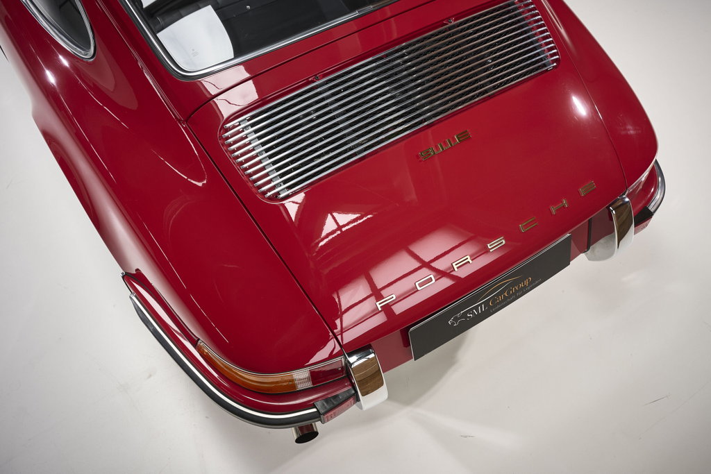 Porsche 911 E