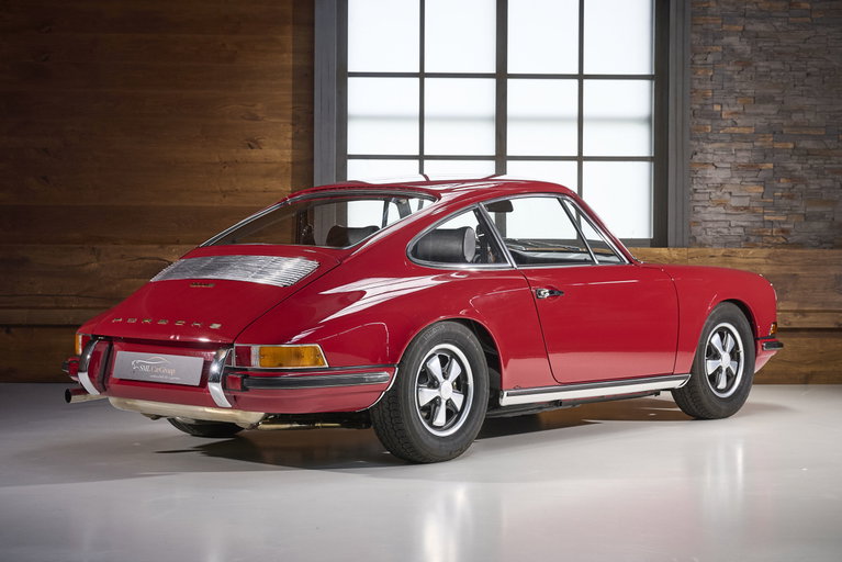 Porsche 911 E