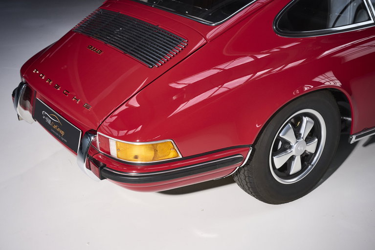 Porsche 911 E