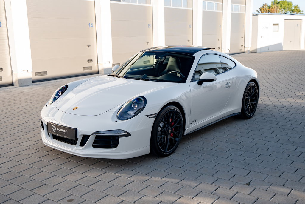 Porsche 991 Carrera GTS