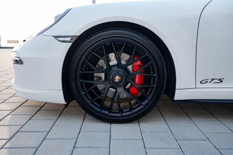 Porsche 991 Carrera GTS