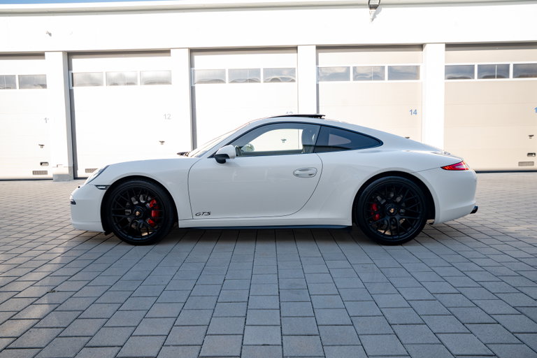 Porsche 991 Carrera GTS