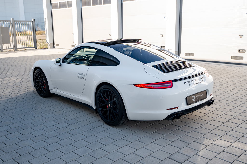 Porsche 991 Carrera GTS