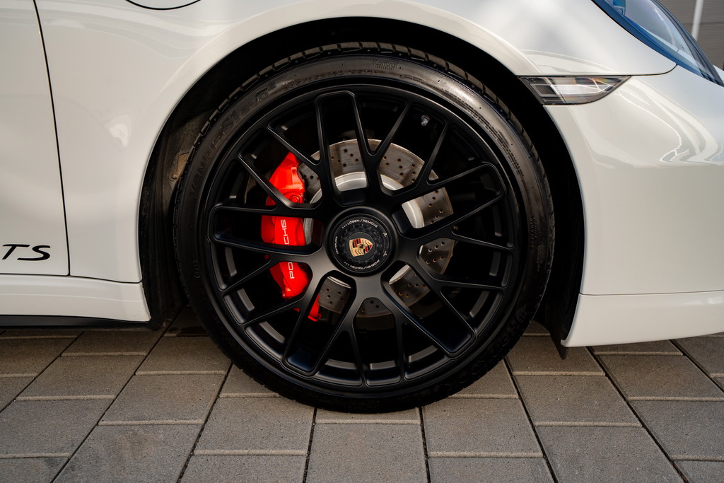 Porsche 991 Carrera GTS