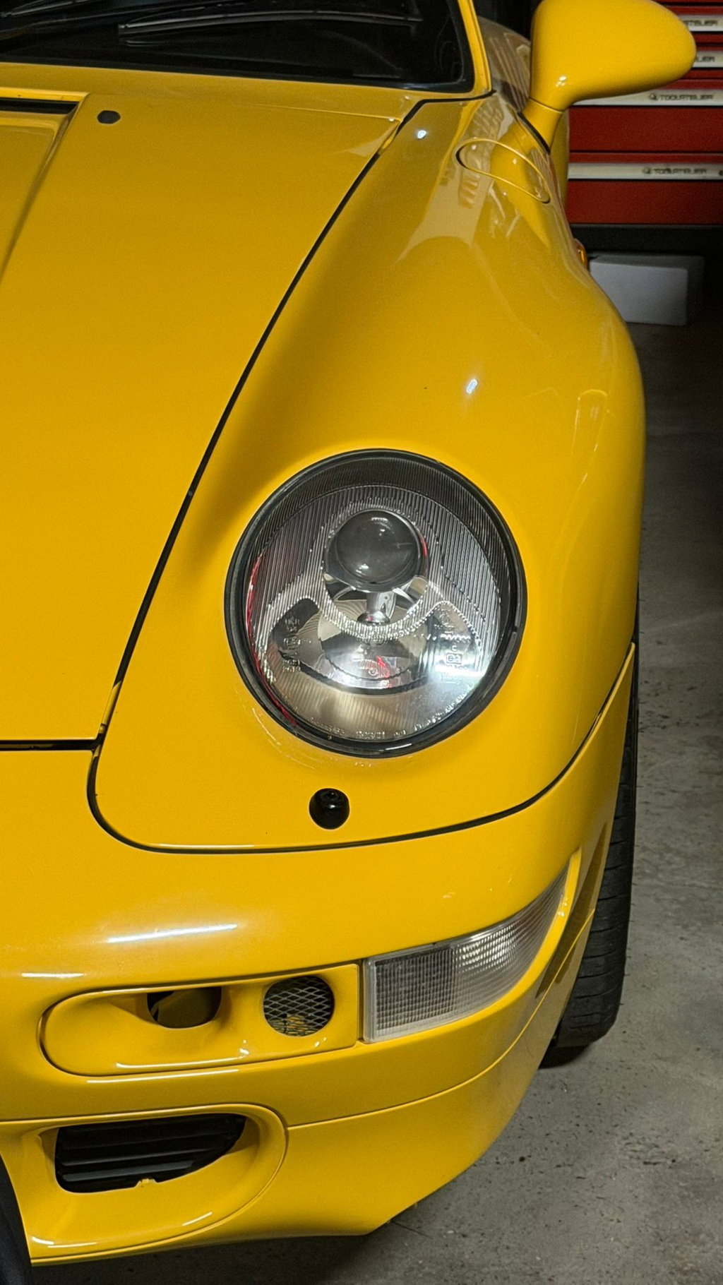 Porsche 993 Carrera 4