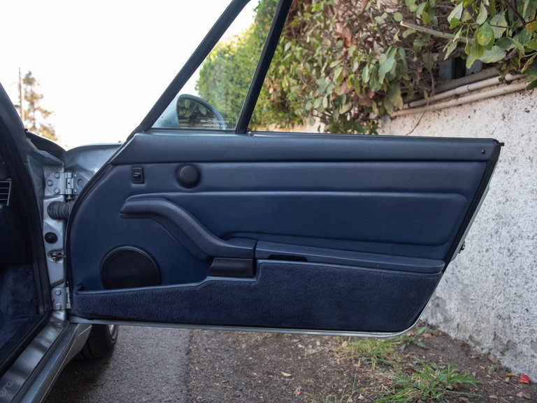 Porsche 993 Carrera 4