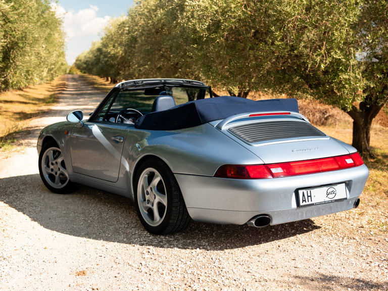 Porsche 993 Carrera 4
