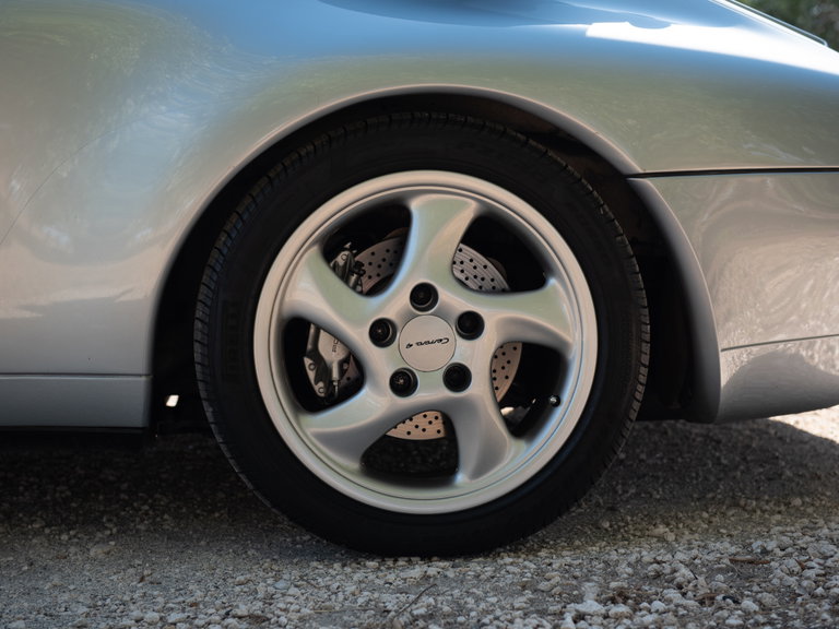 Porsche 993 Carrera 4