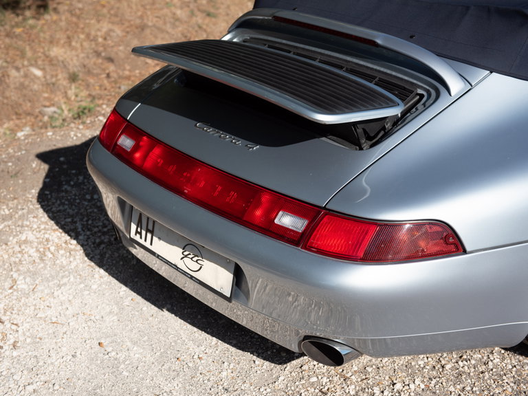 Porsche 993 Carrera 4
