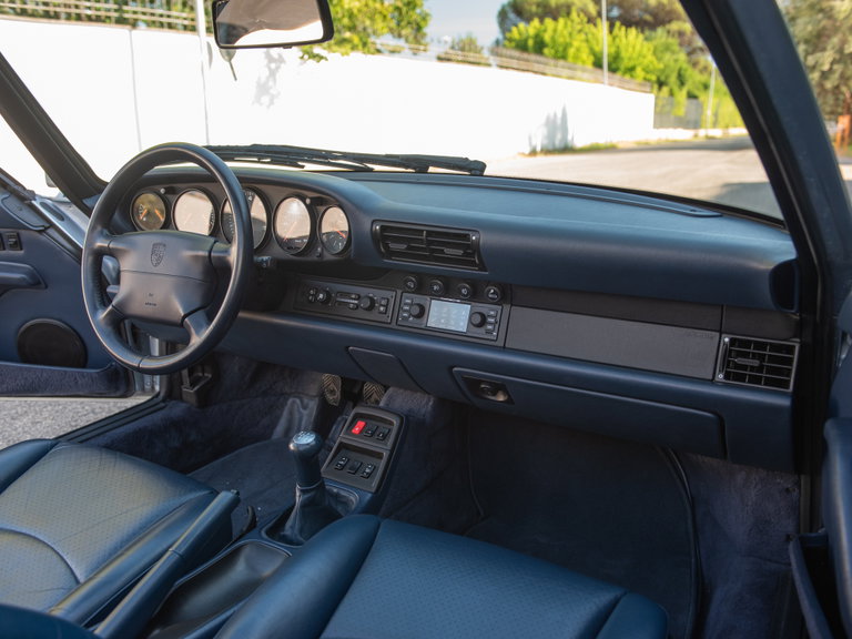 Porsche 993 Carrera 4