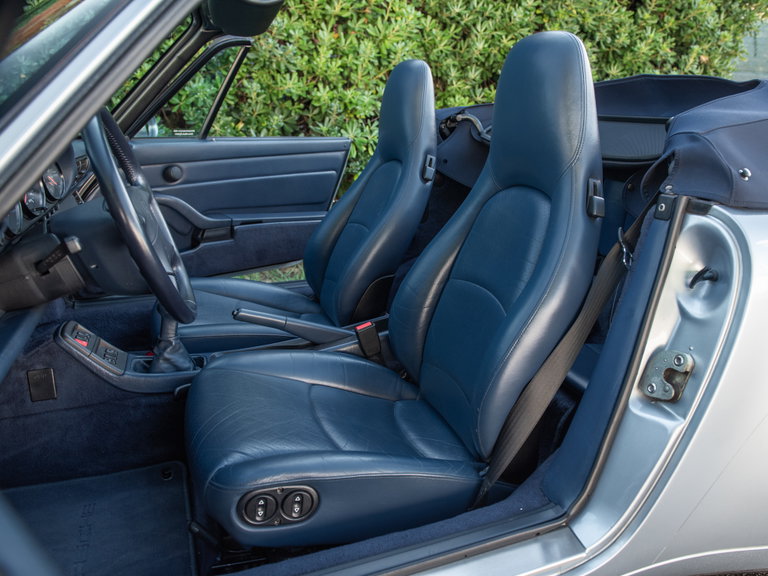 Porsche 993 Carrera 4