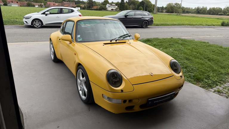Porsche 993 Carrera 4