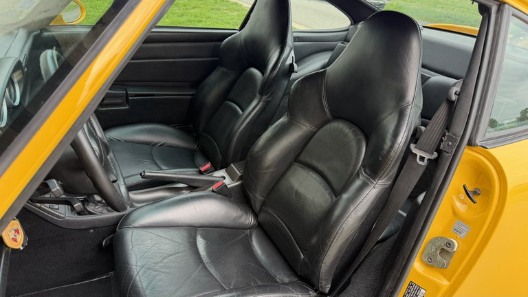 Porsche 993 Carrera 4