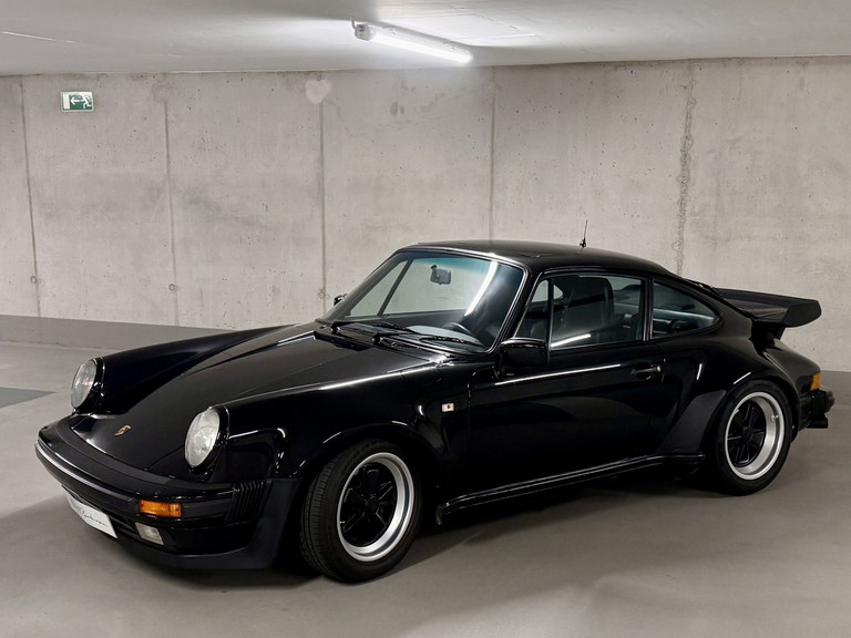 Porsche 911 Turbo 3.3