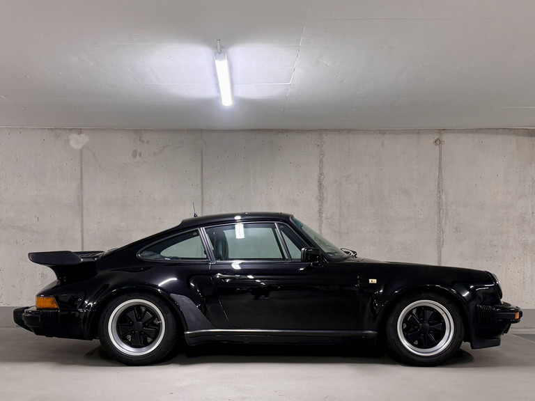 Porsche 911 Turbo 3.3