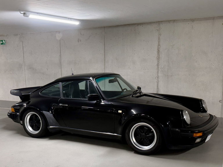 Porsche 911 Turbo 3.3