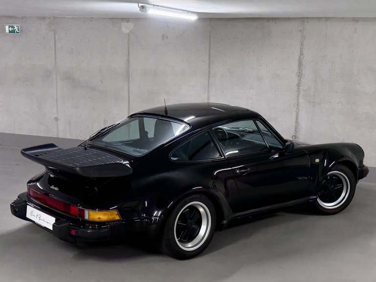 Porsche 911 Turbo 3.3