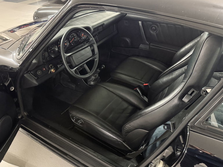 Porsche 911 Turbo 3.3