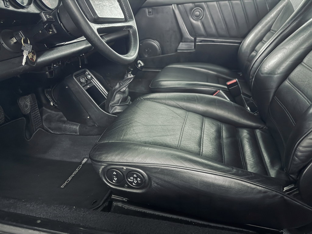 Porsche 911 Turbo 3.3