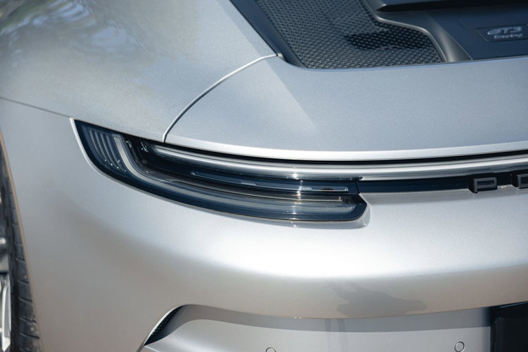 Porsche 992 GT3 Touring