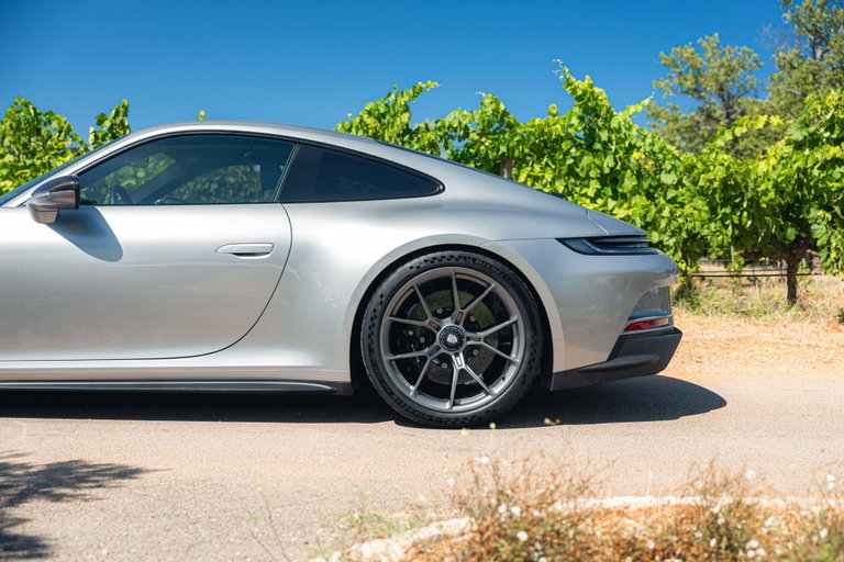 Porsche 992 GT3 Touring