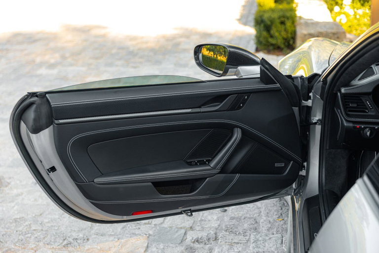 Porsche 992 GT3 Touring