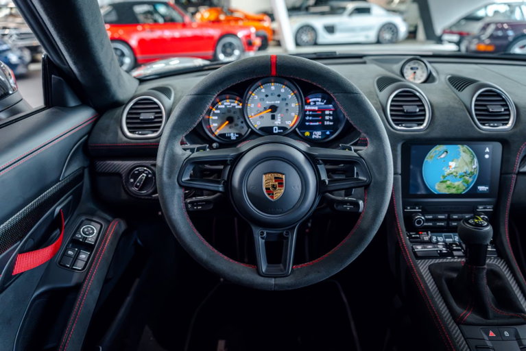 Porsche 718 Spyder RS