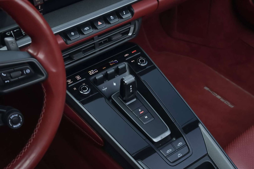 Porsche 992 Carrera 4S