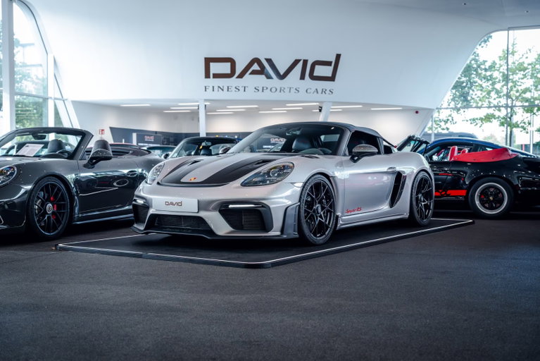 Porsche 718 Spyder RS