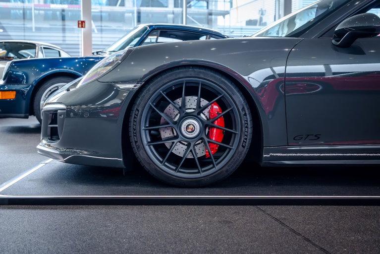 Porsche 991.2 Carrera 4 GTS