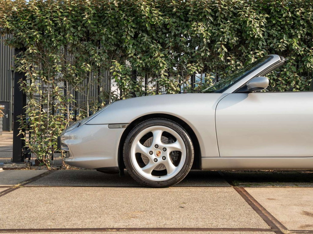 Porsche 996.2 Carrera