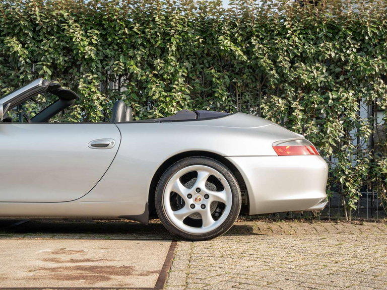 Porsche 996.2 Carrera