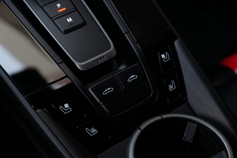Porsche 992 Edition 50 Jahre Porsche Design
