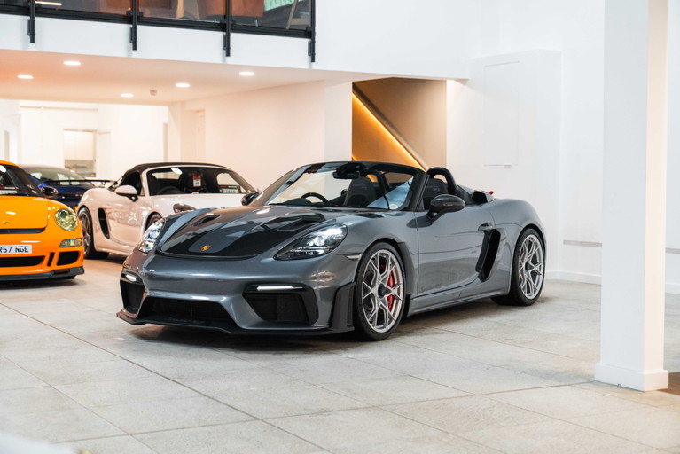Porsche 718 Spyder RS